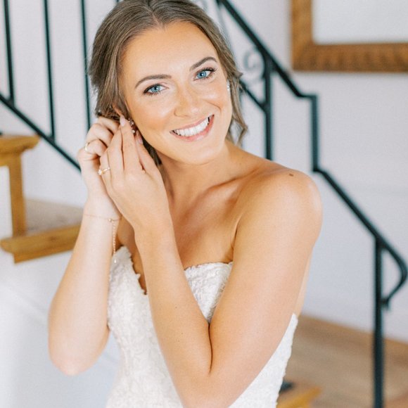 Meet your Posher, Jordan - Picture 1 of 4